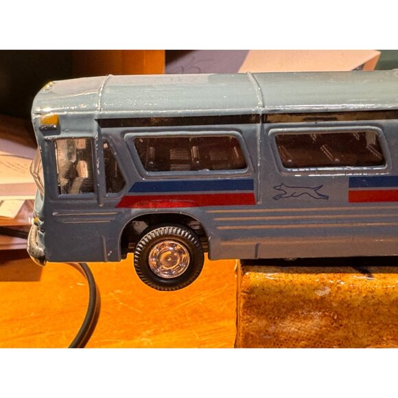 Vintage Die-Cast Greyhound Bus Model Collectible Toy kids collectors - Picture 11 of 12
